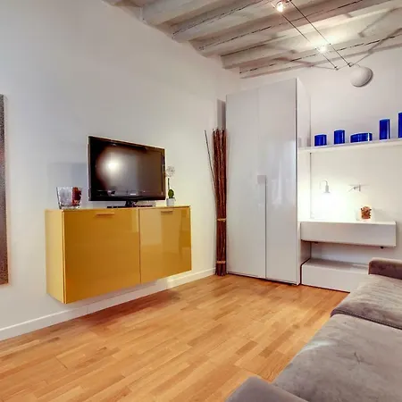 Apartamento Charming Castello By Wonderful Italy *